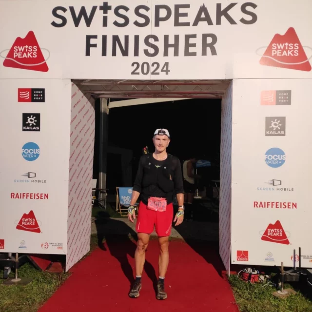 Résultats Septembre 🏁

🏃🏻‍♂️ @quentin_km pour un premier Ultra signe une magnifique 6ème place sur le @swisspeakstrail 100K en 16h28 💪🏼

🏃🏻‍♂️ @marc_callot de retour au pays sur le Trail Côte d'Opale 42km - 840m D+ en 5h36 👍

🏄🏼‍♀️ Estelle toujours sur l'eau pour la TE Aito à Toulon avec cette fois-ci une équipe de 6 en pirogue Polynésienne dans une mer déchaînée 🌊 et au final une 🥉 place 

🏃🏼‍♀️ @delphinealles a tout de même réussi à prendre le départ dans des conditions compliquées ❄️ de la version raccourcie 70km de la @wildstrubelbyutmb pour finir en beauté 🫂 en 10h47

🏃🏼‍♀️ @crettonmorgane de retour sur une ligne de départ après la TDS sur le Trail Hostun pour le 30km - 1800m D+ et encore une belle perf en 3h34 et la 🏆

🏃🏻‍♂️ @danibreelle sur le TAR 52km - 3600m D+ en mode 🆒️ finisher en 10h38

🏃🏻‍♂️ @charlyptjf sur le TAR également victime de pépins physiques n'a pas pu rallier l'arrivée 🙏

#coaching #coachingindividuel #planification #trailrunning #trail #running #run #mountains #nature #swisspeaks #trailcotedopale #wildstrubel #teaito #hostun #tar #traildesaiguillesrouges #chamonix